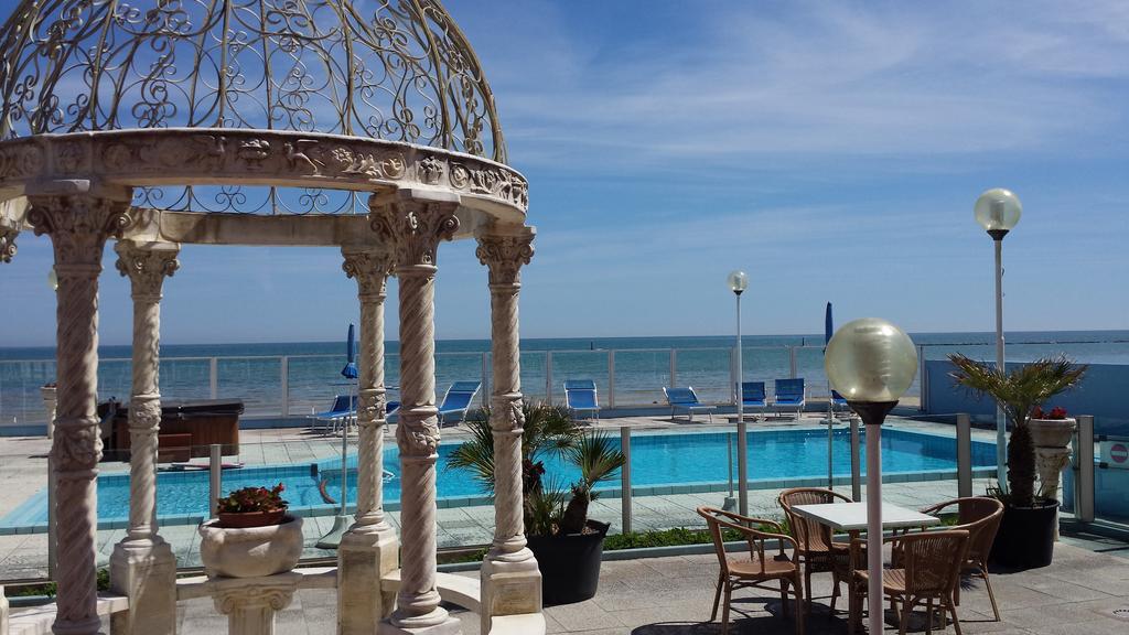 Hotel Casadei Fano Extérieur photo