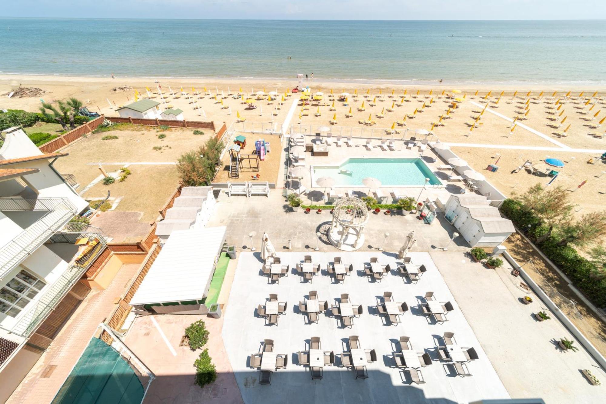Hotel Casadei Fano Extérieur photo