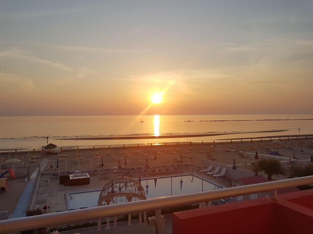 Hotel Casadei Fano Extérieur photo